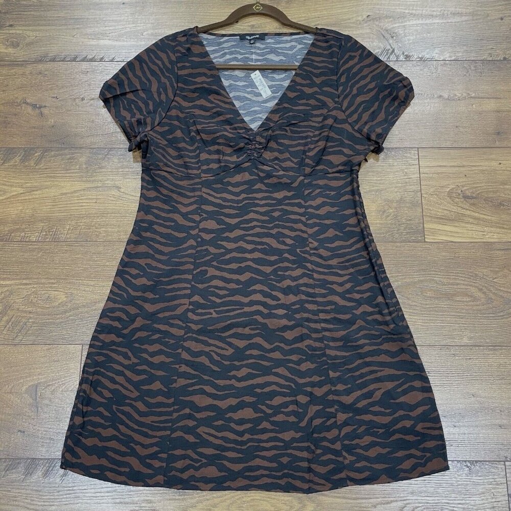 Madewell Dress Womens 12 V-Neck Mini in Abstract‎ Animal Print Short Sleeve NWT